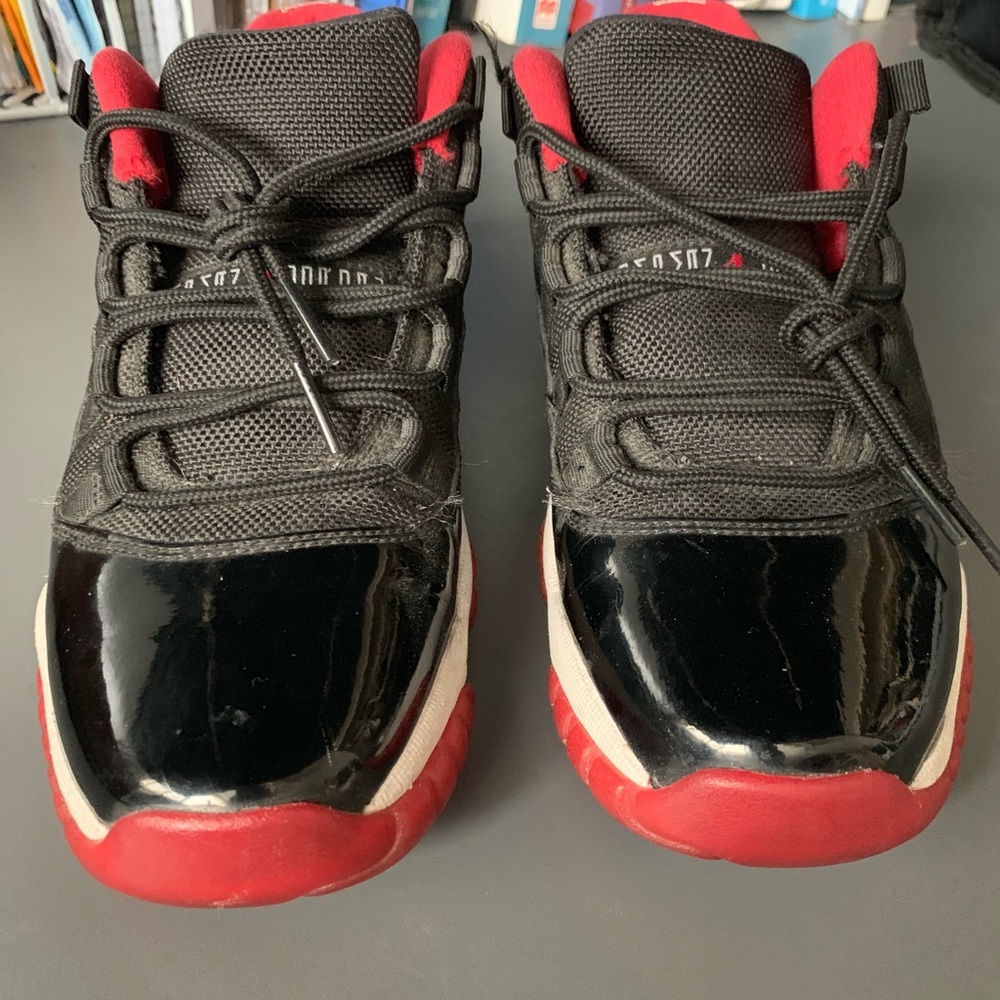 Air Jordan’s 11 retro low bred